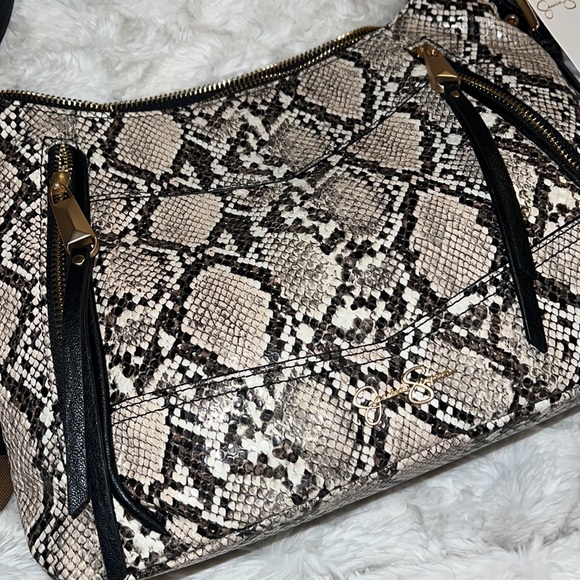 Jessica Simpson NWT Snakeskin shoulder bag - Picture 4 of 7